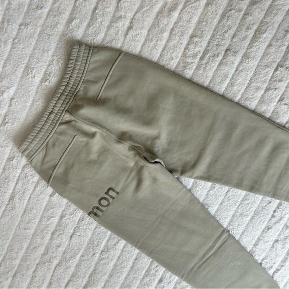 Loungeful High Rise Jogger Graphic *Full Length Size 6 in Raw Linen Stretch Cozy - Picture 8 of 14